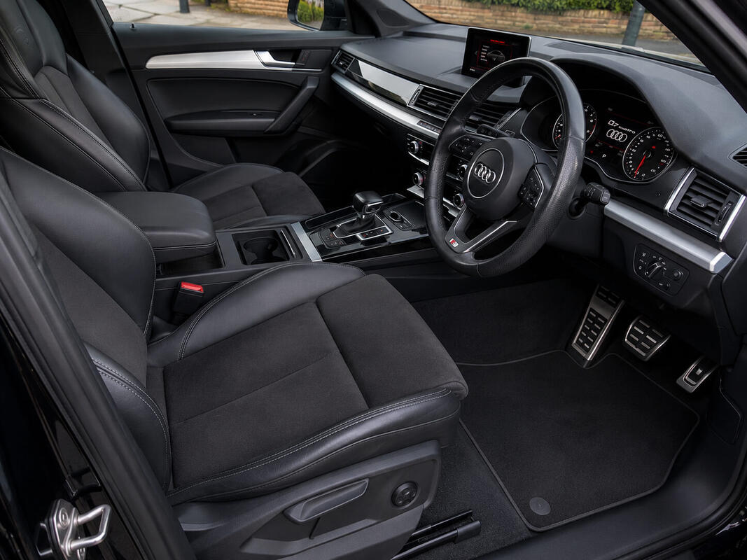 Audi Q5 interior after